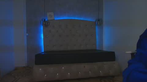 Snapshot of fieramadame chatting on October 2025 11:52:01 AM online show from October 2025 11:52:01 AM