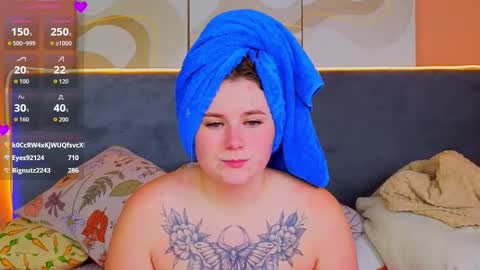 Snapshot of fiery_foxy chatting on September 2025 08:02:02 PM Mabel online show from September 2025 08:02:02 PM