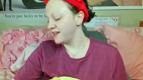 fieryminx67 online show from October 2025 09:59:01 AM