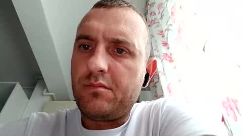 Snapshot of figonik chatting on November 2025 06:34:01 AM Nick online show from November 2025 06:34:01 AM