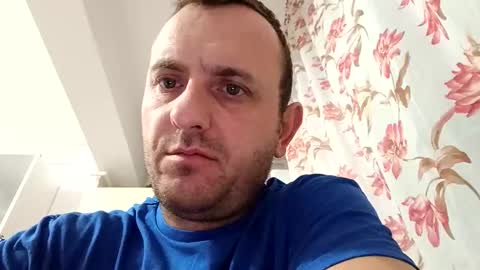 Snapshot of figonik chatting on January 2026 05:57:01 AM Nick online show from January 2026 05:57:01 AM