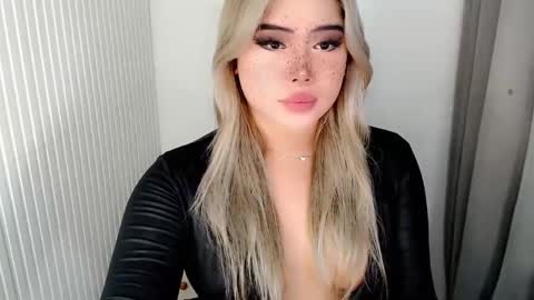 Snapshot of filipina_slutty69xxx chatting on November 2025 04:23:01 AM Angela DONT FORGET TO FOLLOW AND GIVE ME APPRECIATION online show from November 2025 04:23:01 AM