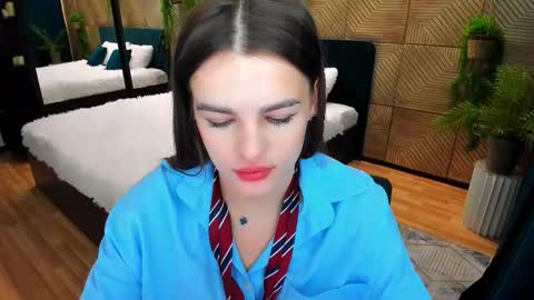 Amanda online show from November 2025 10:03:02 AM