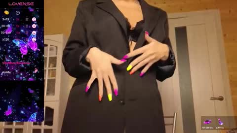 Lady online show from September 2025 09:38:02 PM