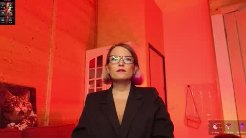 Lady online show from March 2026 06:58:01 PM