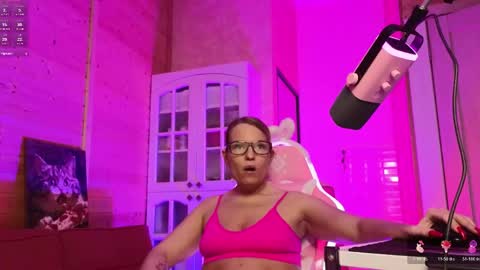 Lady online show from April 2026 04:24:02 PM