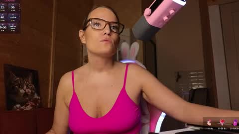 Lady online show from May 2026 09:56:02 PM