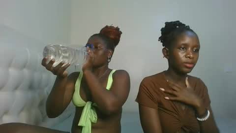 melanie online show from October 2025 08:55:02 PM