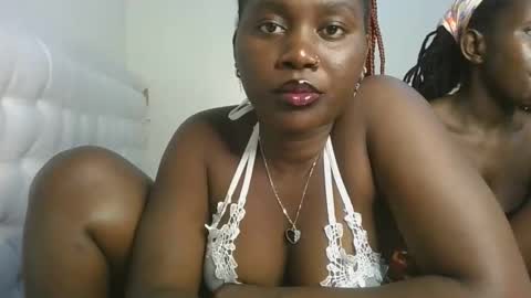 melanie online show from October 2025 12:15:01 PM