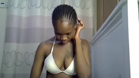 Snapshot of fine_queen12 chatting on December 2024 11:12:01 AM fine_queen12 online show from December 2024 11:12:01 AM