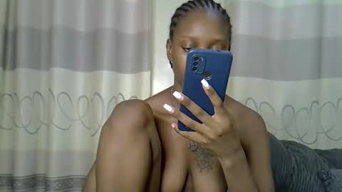 Snapshot of fine_queen12 chatting on December 2024 01:30:02 PM fine_queen12 online show from December 2024 01:30:02 PM