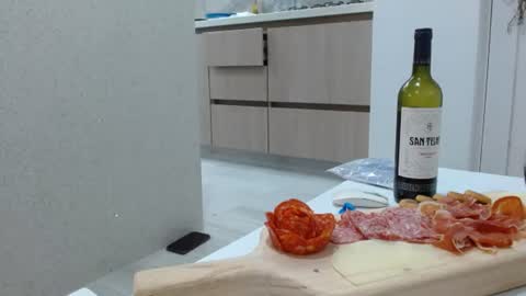 finebitches online show from August 2026 01:40:01 AM