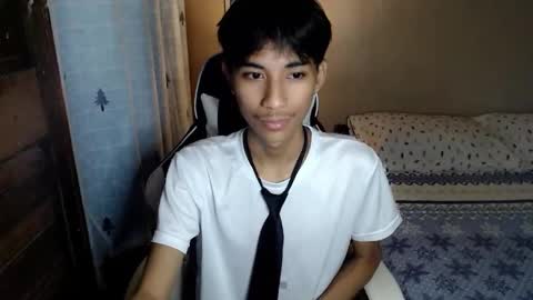 Snapshot of fineboii_rey18 chatting on September 2025 02:16:02 PM fineboii_rey18 online show from September 2025 02:16:02 PM