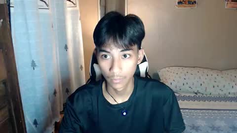Snapshot of fineboii_rey18 chatting on October 2025 04:10:02 AM fineboii_rey18 online show from October 2025 04:10:02 AM
