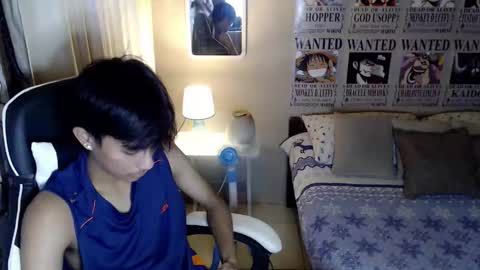 Snapshot of fineboii_rey18 chatting on April 2026 04:02:02 PM fineboii_rey18 online show from April 2026 04:02:02 PM