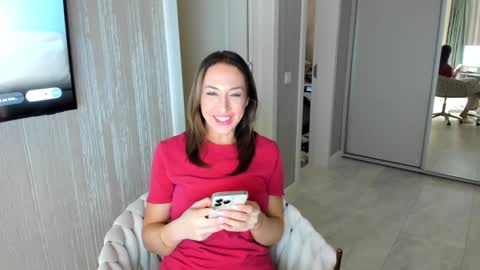 FinestChantilly online show from December 2025 03:42:01 PM