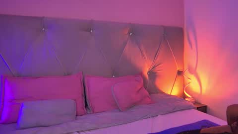 Fiorela Lenin  online show from January 2025 03:36:02 PM