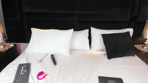 Fiorela online show from March 2026 04:40:01 AM