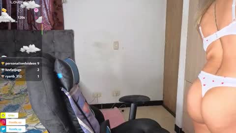 Snapshot of fiorella_up1 chatting on February 2026 06:15:01 PM F I O R E L L A online show from February 2026 06:15:01 PM