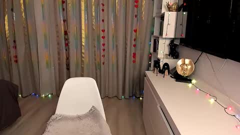 Snapshot of fire_foxone chatting on February 2025 11:32:02 PM FireFox online show from February 2025 11:32:02 PM