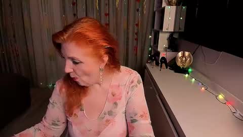 Snapshot of fire_foxone chatting on February 2025 08:28:02 PM FireFox online show from February 2025 08:28:02 PM