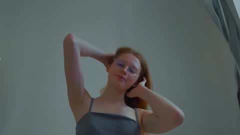 fire_luna online show from July 2026 10:43:01 AM