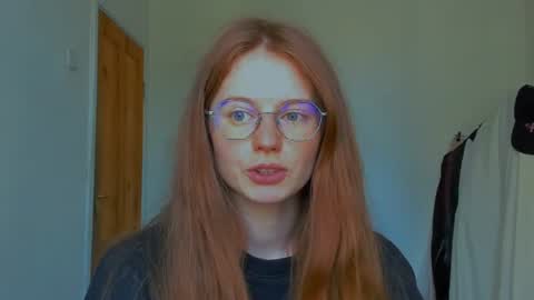 fire_luna online show from July 2026 09:18:01 AM