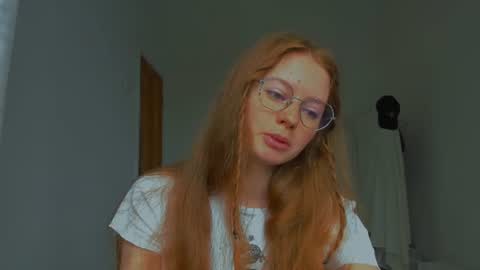 fire_luna online show from July 2026 09:18:01 AM