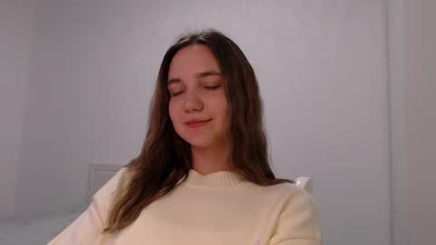 fireflies_fly_ online show from September 2025 07:17:01 PM