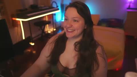 Snapshot of fireproofcuriousity chatting on November 2025 04:37:01 AM Lio Roxy online show from November 2025 04:37:01 AM