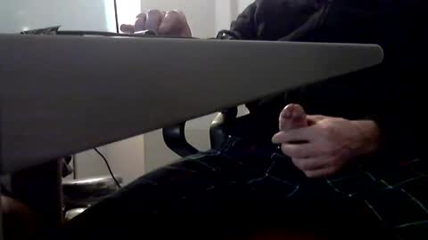 Snapshot of fit__daddy chatting on February 2026 12:55:01 AM Daddy Cool online show from February 2026 12:55:01 AM