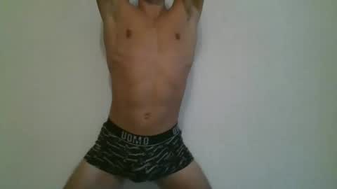 fit_guy997 online show from October 2025 12:30:01 PM