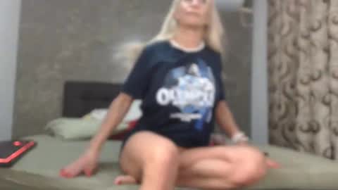 Snapshot of fitbarbiedoll chatting on February 2025 02:54:01 PM FitBarbieDoll online show from February 2025 02:54:01 PM