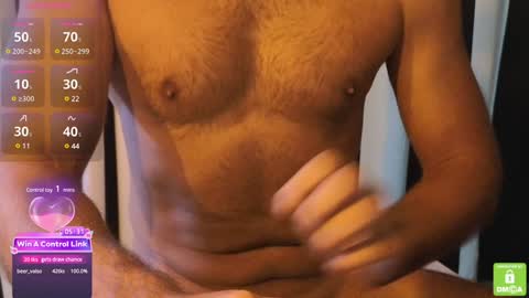 Snapshot of fitguy_84 chatting on January 2025 03:34:02 PM fitguy_84 online show from January 2025 03:34:02 PM