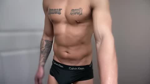 Snapshot of fithornyandtatted chatting on February 2026 04:47:02 PM fithornyandtatted online show from February 2026 04:47:02 PM