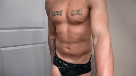 Snapshot of fithornyandtatted chatting on March 2026 11:45:01 PM fithornyandtatted online show from March 2026 11:45:01 PM