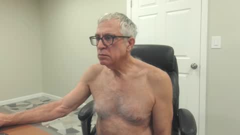 Snapshot of fitman999 chatting on December 2024 03:08:01 AM Jon online show from December 2024 03:08:01 AM