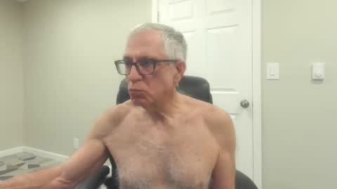 Snapshot of fitman999 chatting on February 2025 01:24:01 AM Jon online show from February 2025 01:24:01 AM