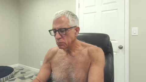 Snapshot of fitman999 chatting on September 2025 12:05:01 AM Jon online show from September 2025 12:05:01 AM