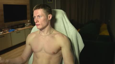 Eren.  online show from December 2025 10:39:01 PM