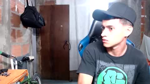  FLACO  online show from November 2025 04:01:01 AM