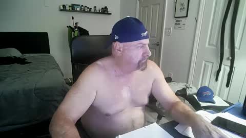 Florida guy online show from October 2025 04:38:01 PM