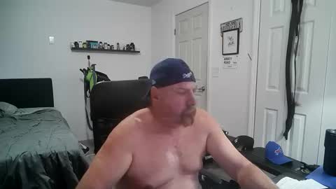 Florida guy online show from October 2025 01:05:02 AM