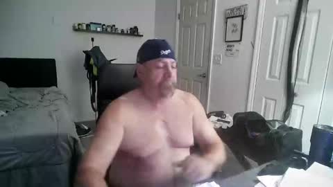Florida guy online show from October 2025 04:18:02 AM