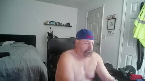 Florida guy online show from November 2025 02:39:02 AM
