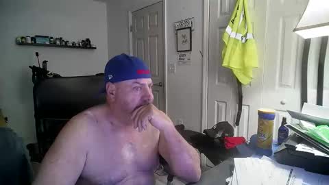 Florida guy online show from November 2025 04:46:01 PM