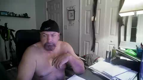 Florida guy online show from November 2025 01:14:02 PM
