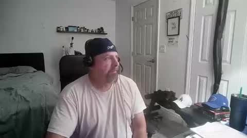 Florida guy online show from December 2025 06:19:02 AM