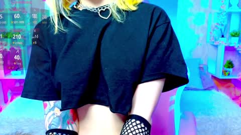 Sophie online show from December 2024 04:13:01 AM