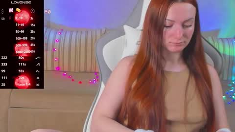 Yana online show from November 2025 01:36:01 PM